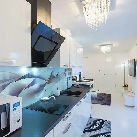 Beril Lux Apartment *